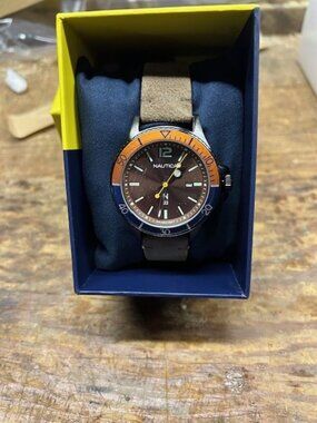 *NEW* Nautica N83 Accra Beach men's quartz dial watch w/ leather band